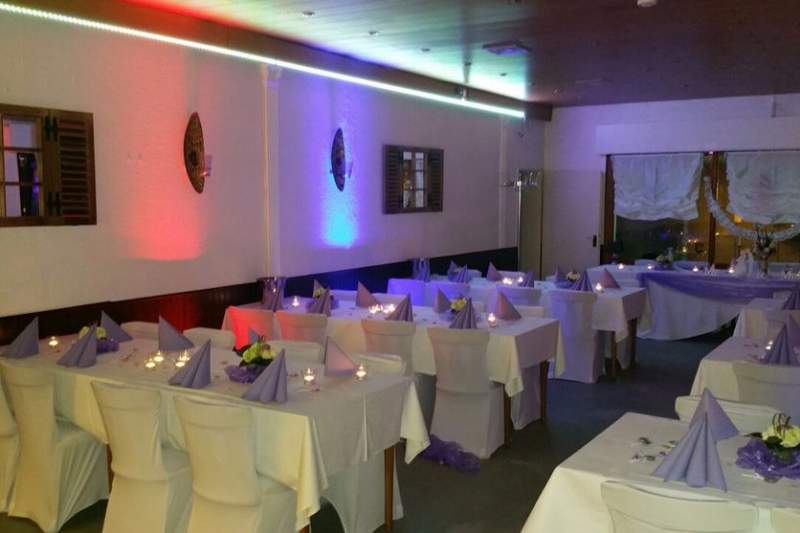 Galeriebild gaststaette-glueck-auf-speisesaal.jpg